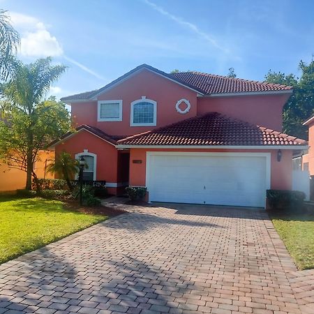Shaboo'S Villa, Perfect Vacation Home, All The Fun! Davenport Bagian luar foto